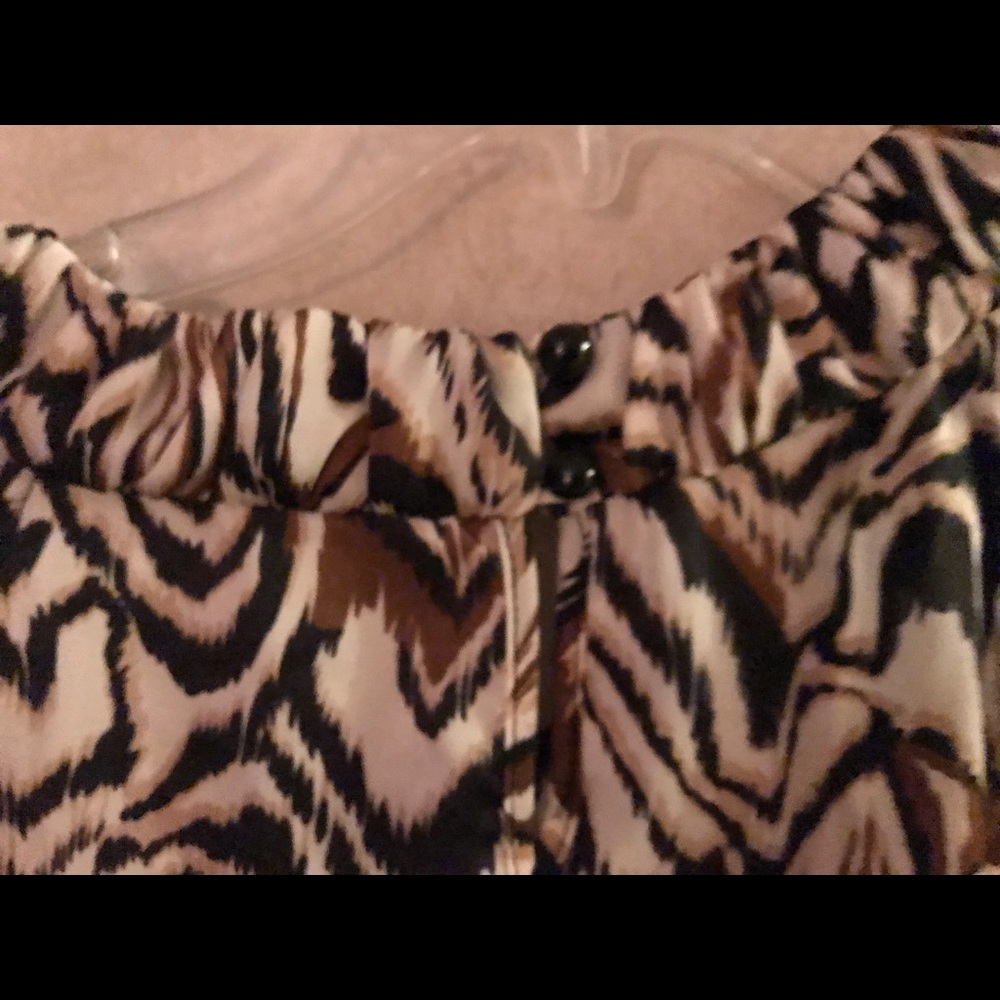 Leopard print top